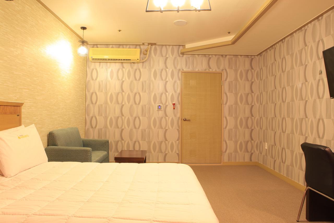 Marina Motel Busan Station ภายนอก รูปภาพ